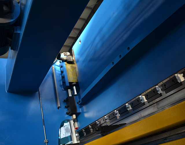 سریع هماهنگ سازی CNC ورق فلز مطبوعات ترمز 63T 2500mm